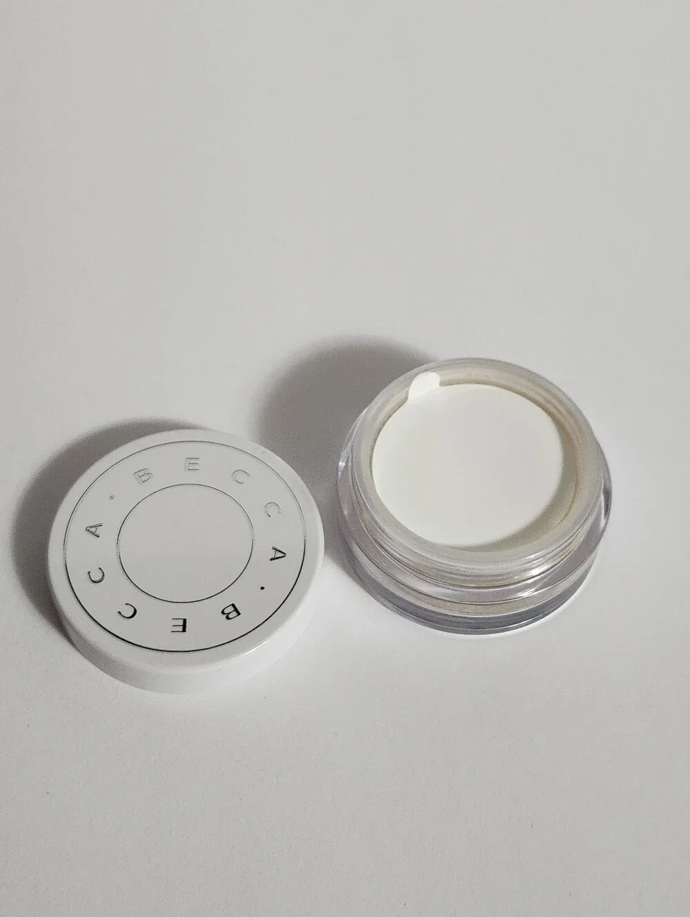 NEW BECCA Setting Powder - Picture 3 of 7